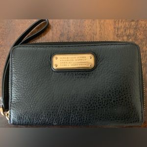 Marc by Marc Jacobs classic black zippered wallet